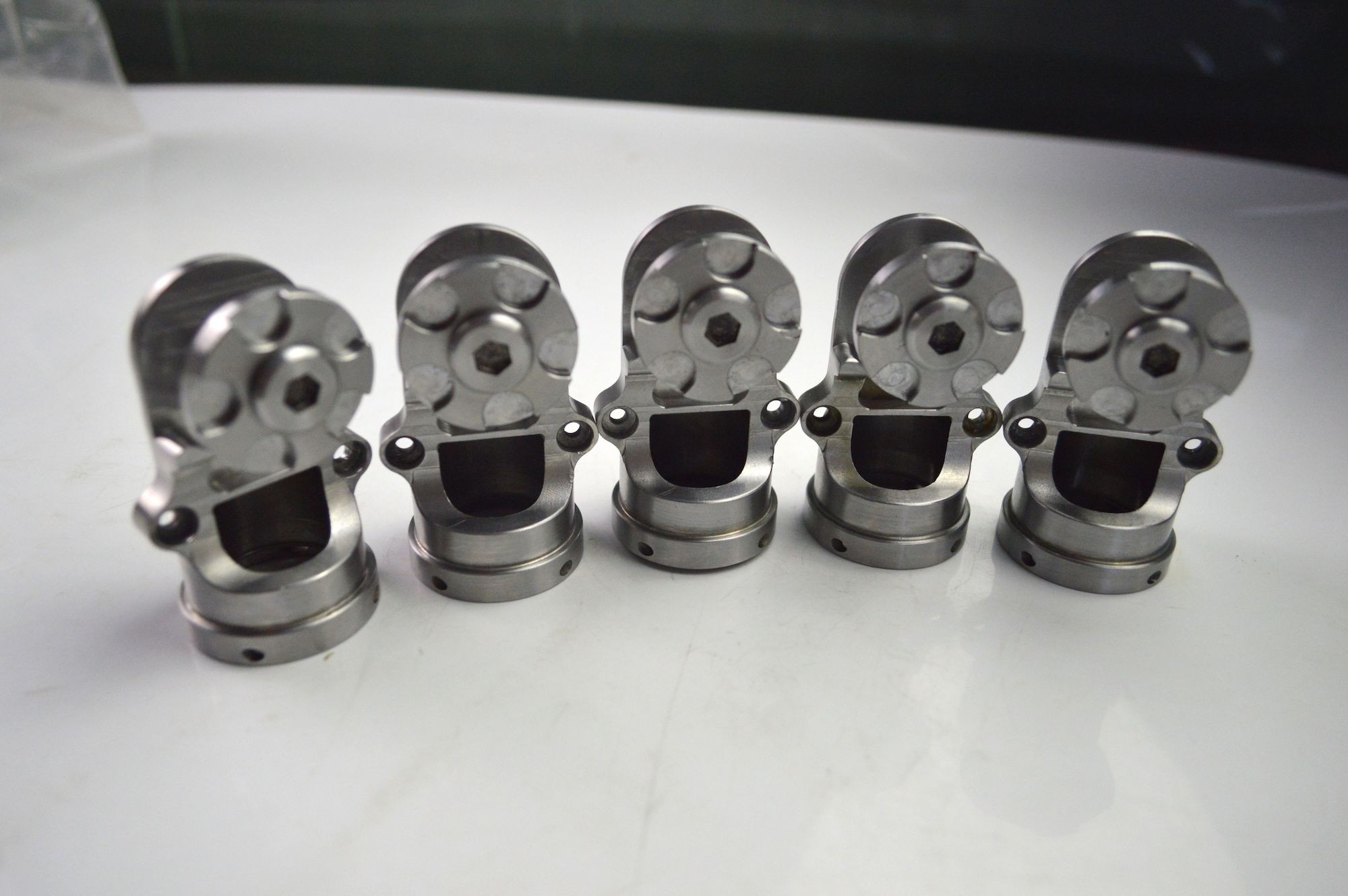 Precision CNC Machining Metal Spare Parts Stainless Steel / Aluminum Customized Service Factory Price